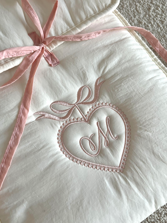 iPad/Laptop Sleeve - Ribbon Kiss - Custom Initial