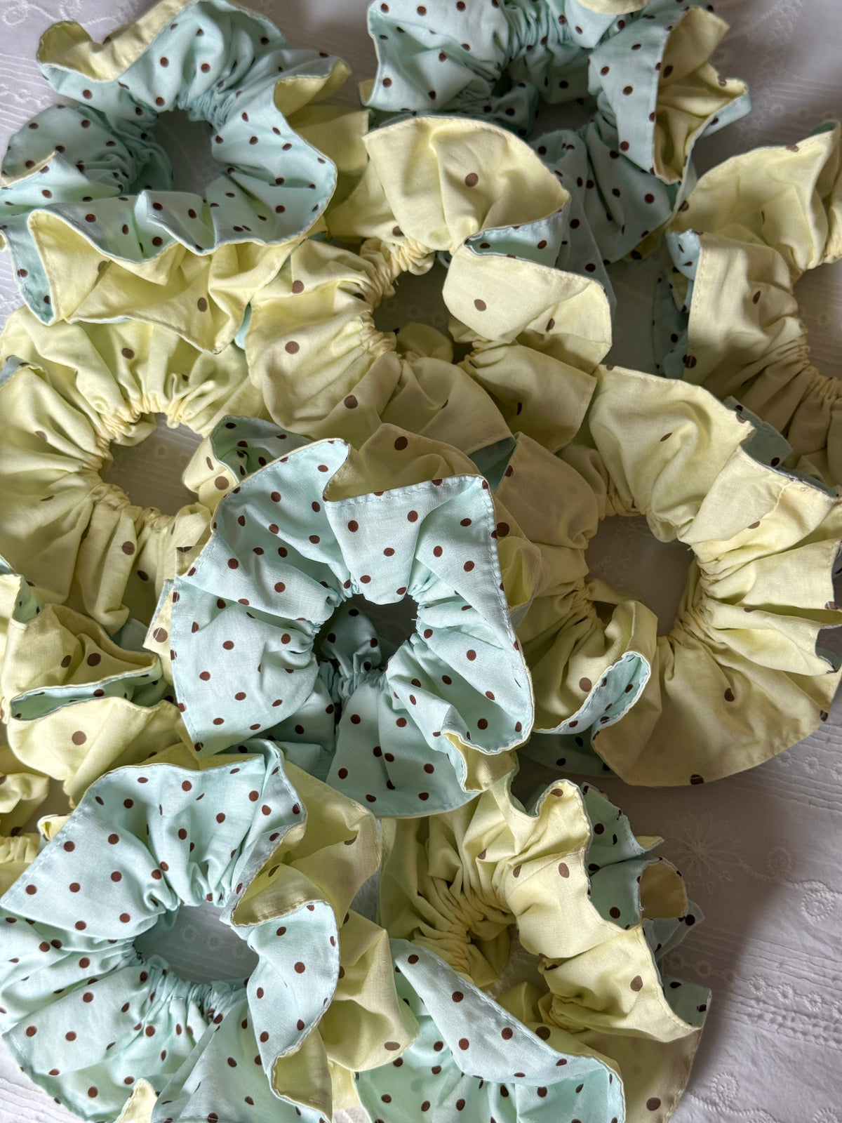 Scrunchie - Polka Yellow & Blue