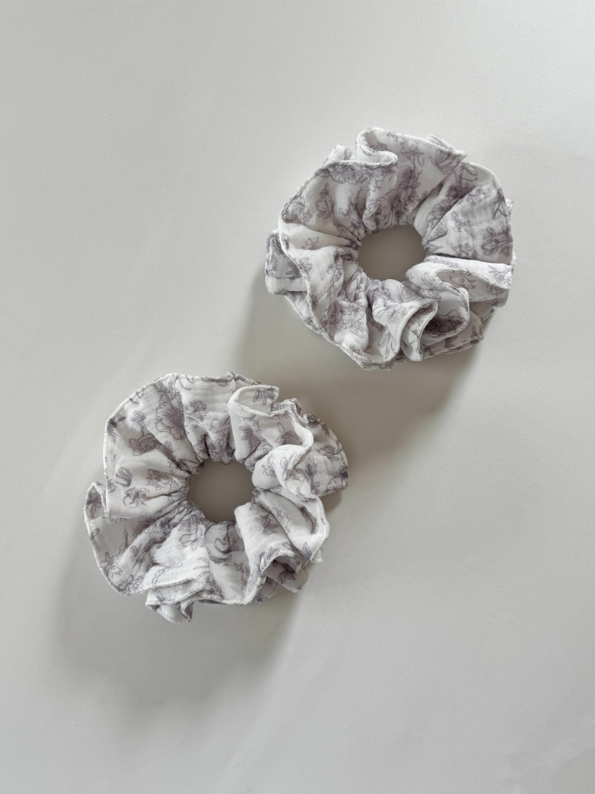 Scrunchie - Botanical Gray
