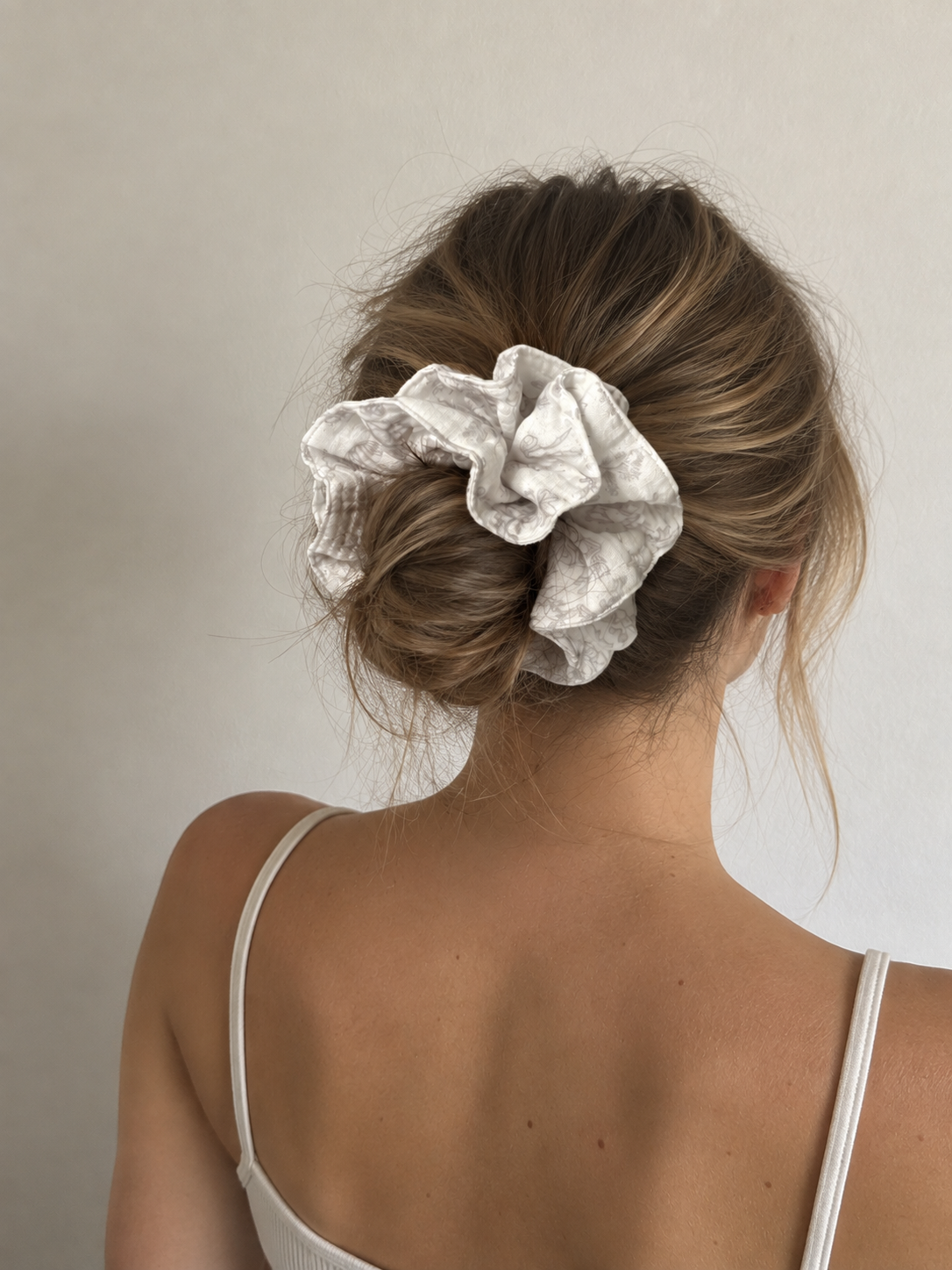 Scrunchie - Botanical Gray