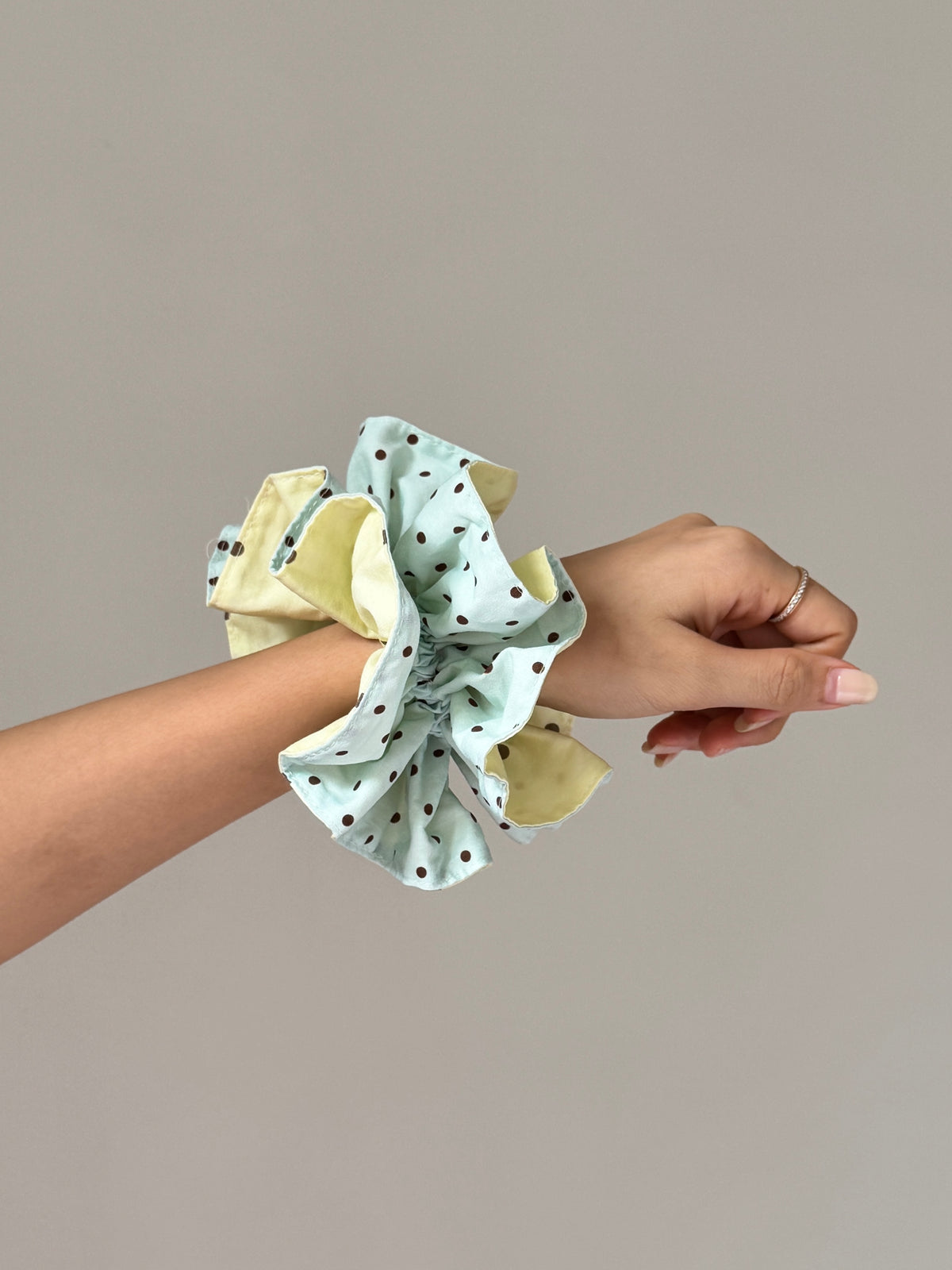 Scrunchie - Polka Yellow & Blue