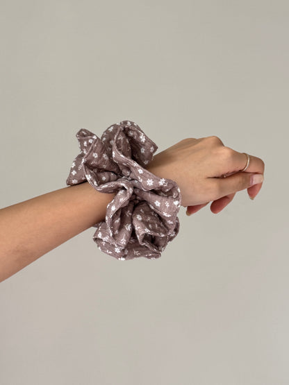 Scrunchie - Floral Brown