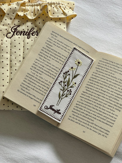 Embroidered Bookmark - Daisy
