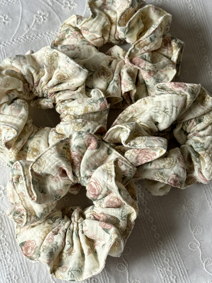Scrunchie - Vintage Rose
