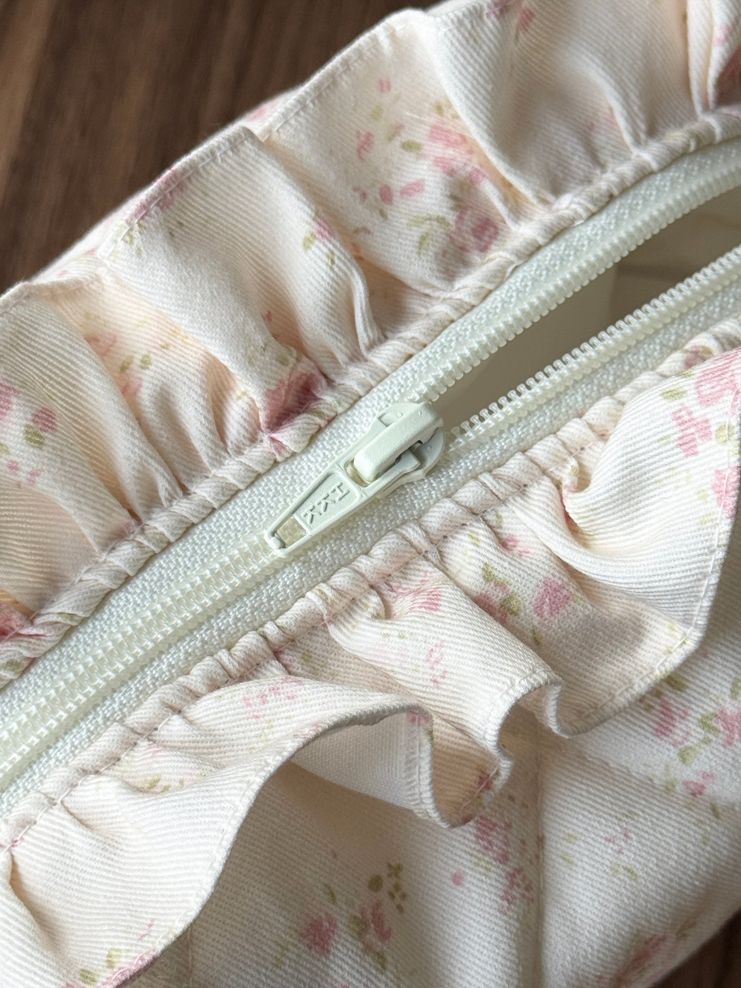 Makeup Pouch - Vanilla Rose