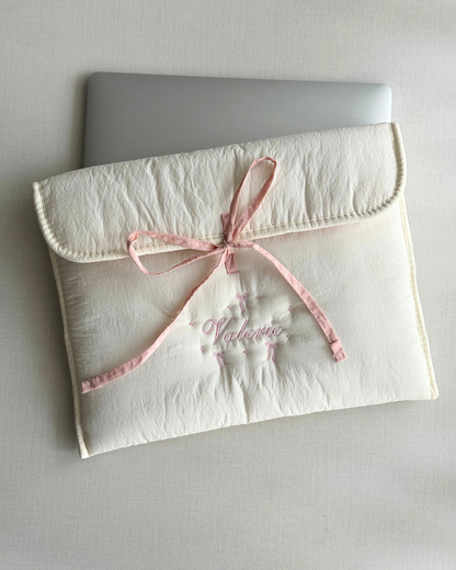 Laptop Sleeve - Ribbon Kiss 3