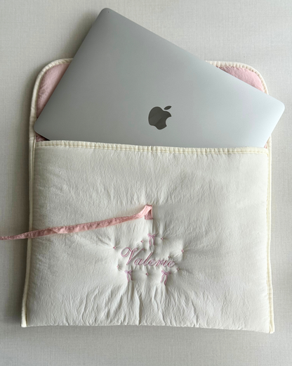 Laptop Sleeve - Ribbon Kiss 3