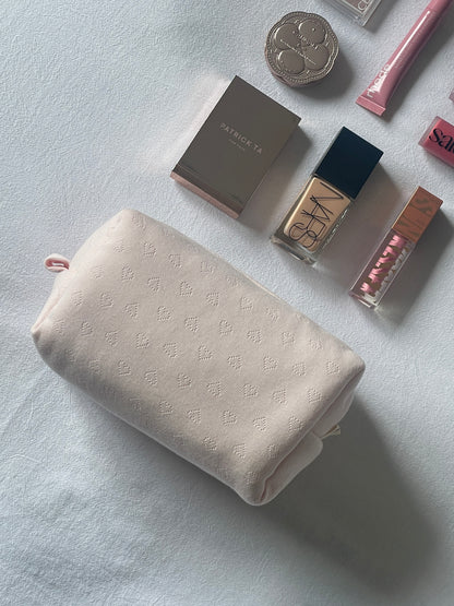 Makeup Pouch - Soft Heart