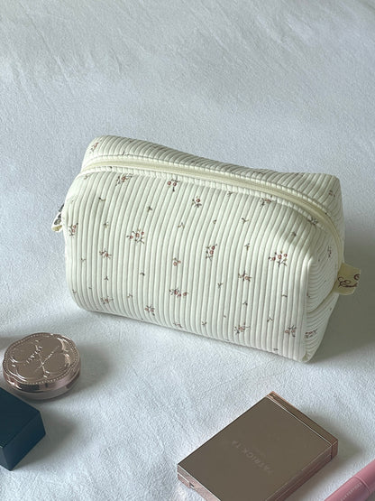 Makeup Pouch - Cottage Blossom