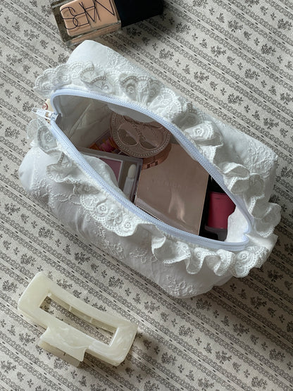 Makeup Pouch - White Bloom 2