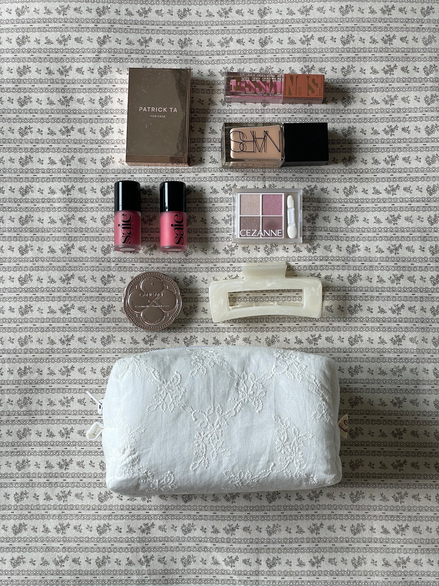 Makeup Pouch - White Bloom