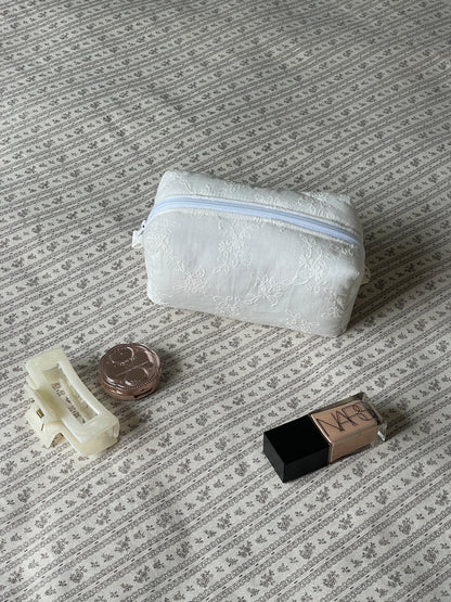 Makeup Pouch - White Bloom