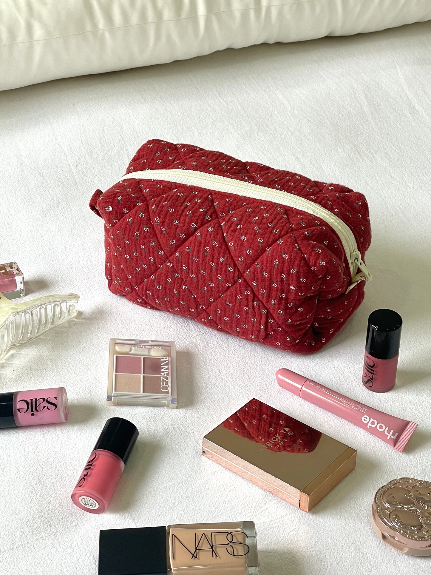 Makeup Pouch - Red Clover
