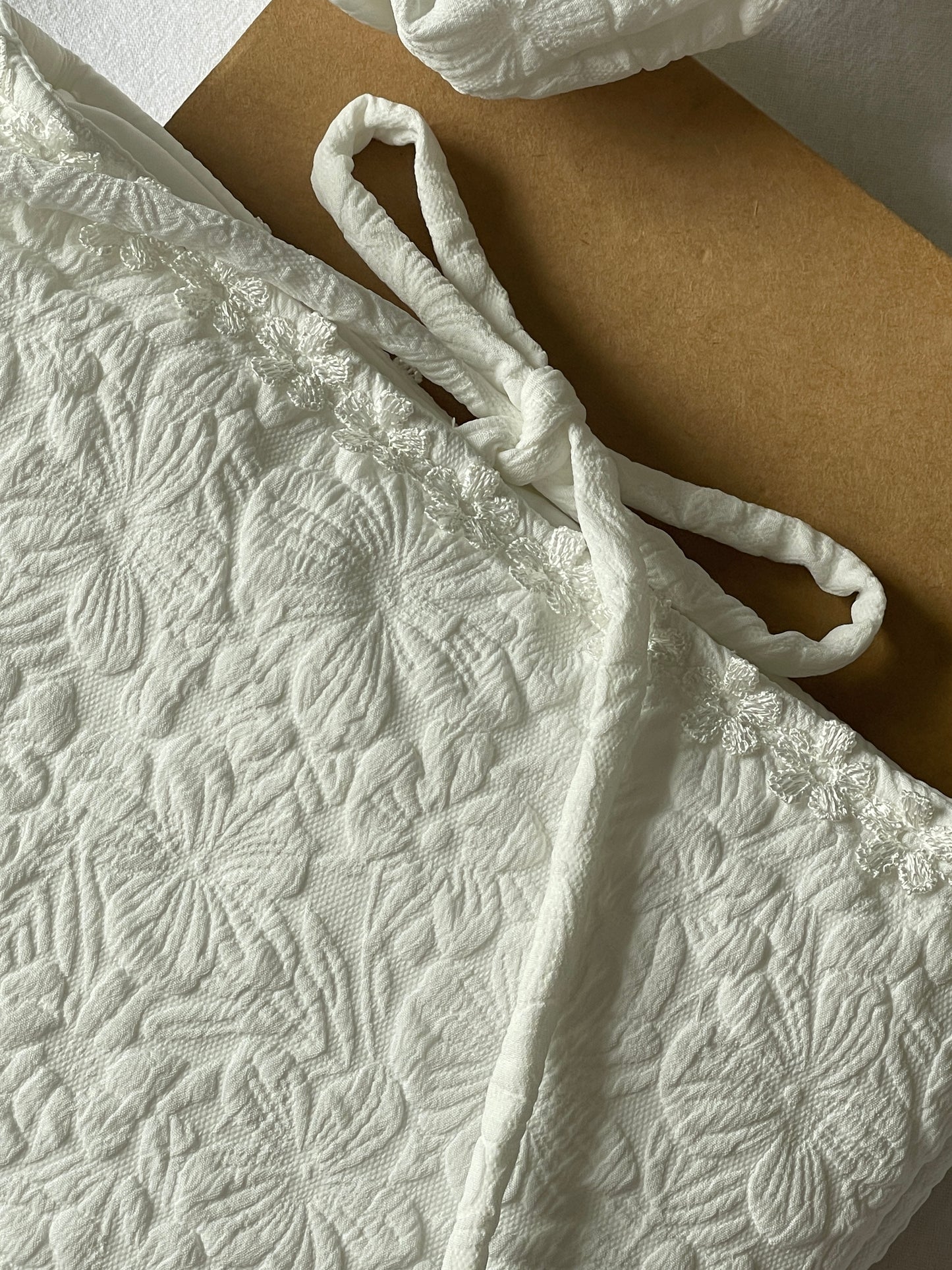 Book Sleeve - White Garden