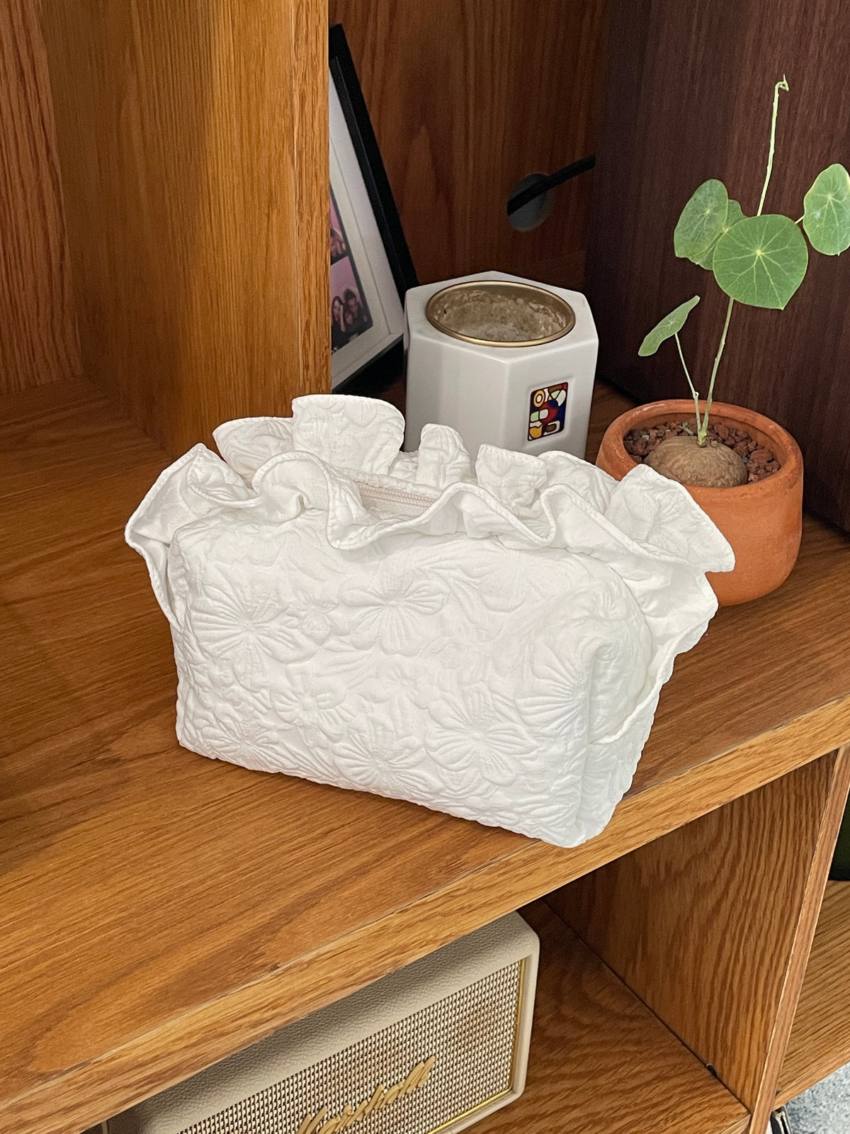Makeup Pouch - White Garden 2