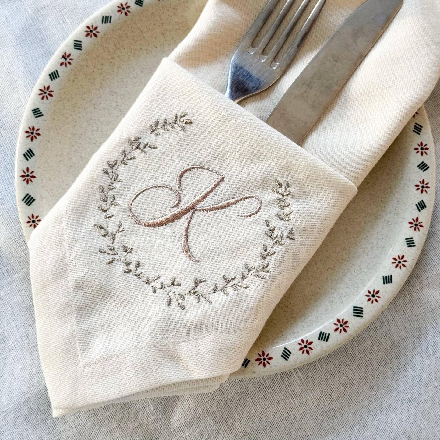 Personalized Linen Napkins With Monogram Embroidery - 18x18 inches